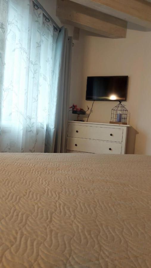 La Casa Di Elvira2 Villa Кастелнуово Берарденга Екстериор снимка