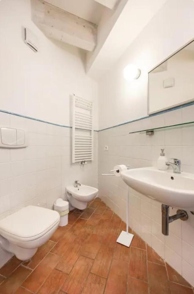 La Casa Di Elvira2 Villa Кастелнуово Берарденга Екстериор снимка